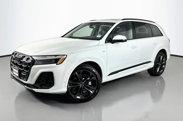 2026 Audi Q7 S line Premium Plus