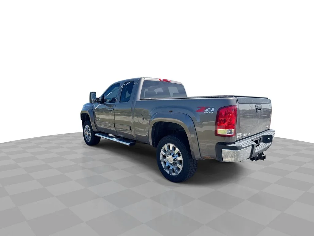 Used 2013 Gray GMC SLT image 5