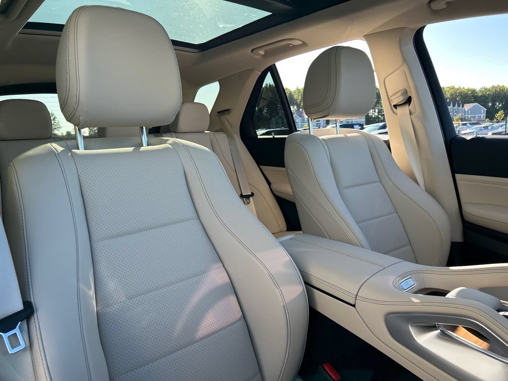 New 2026 Black Mercedes-Benz GLE 450 image 64