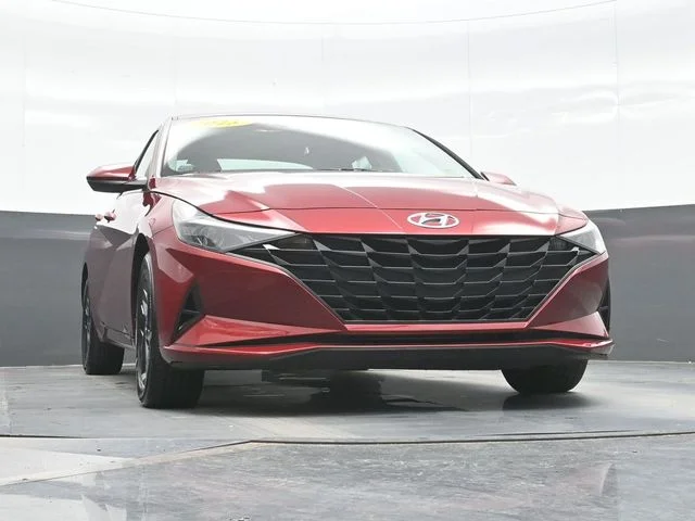 Used 2023 Red Hyundai SEL image 22