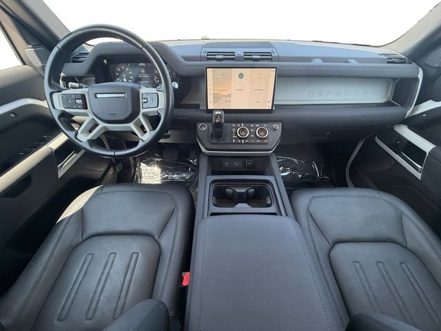Used 2022 White Land Rover S image 12