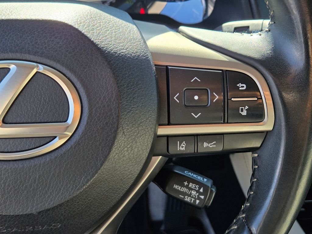 Used 2017 White Lexus 350 image 26