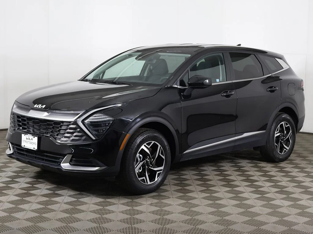 Used 2024 Black Kia LX image 6