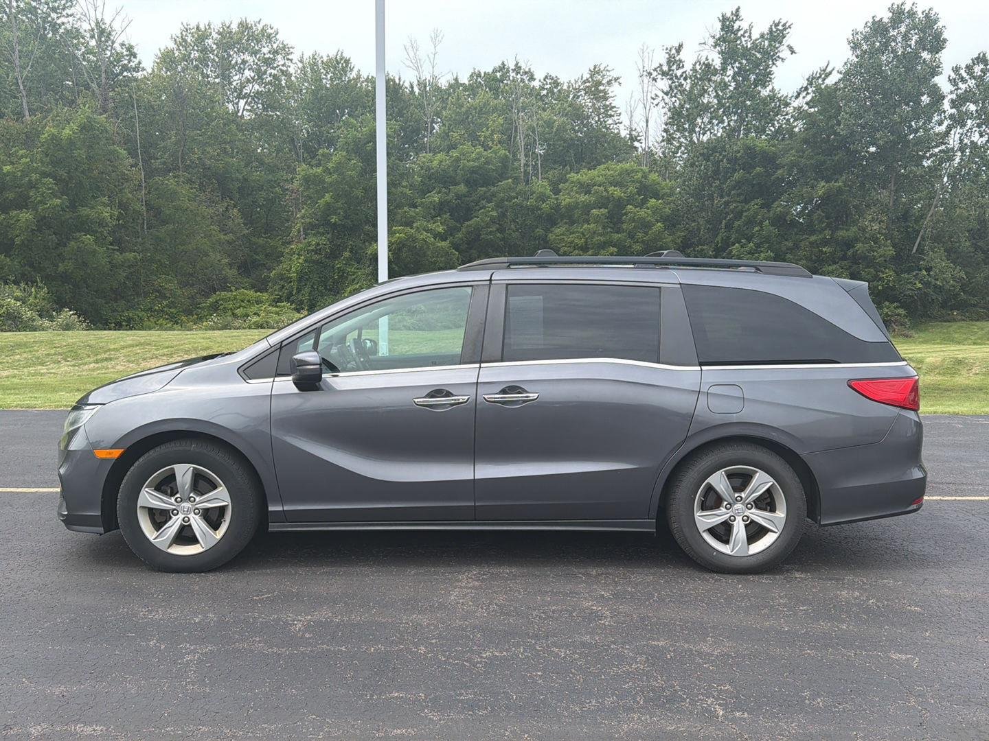 Used 2018 Modern Steel Metallic Honda EX-L image 8