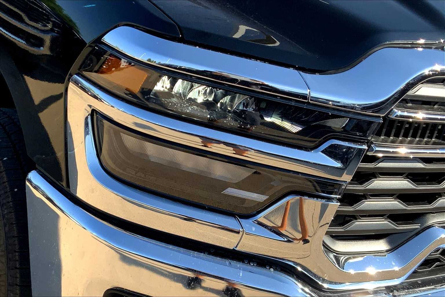 2026 RAM 2500 Tradesman - Photo 13