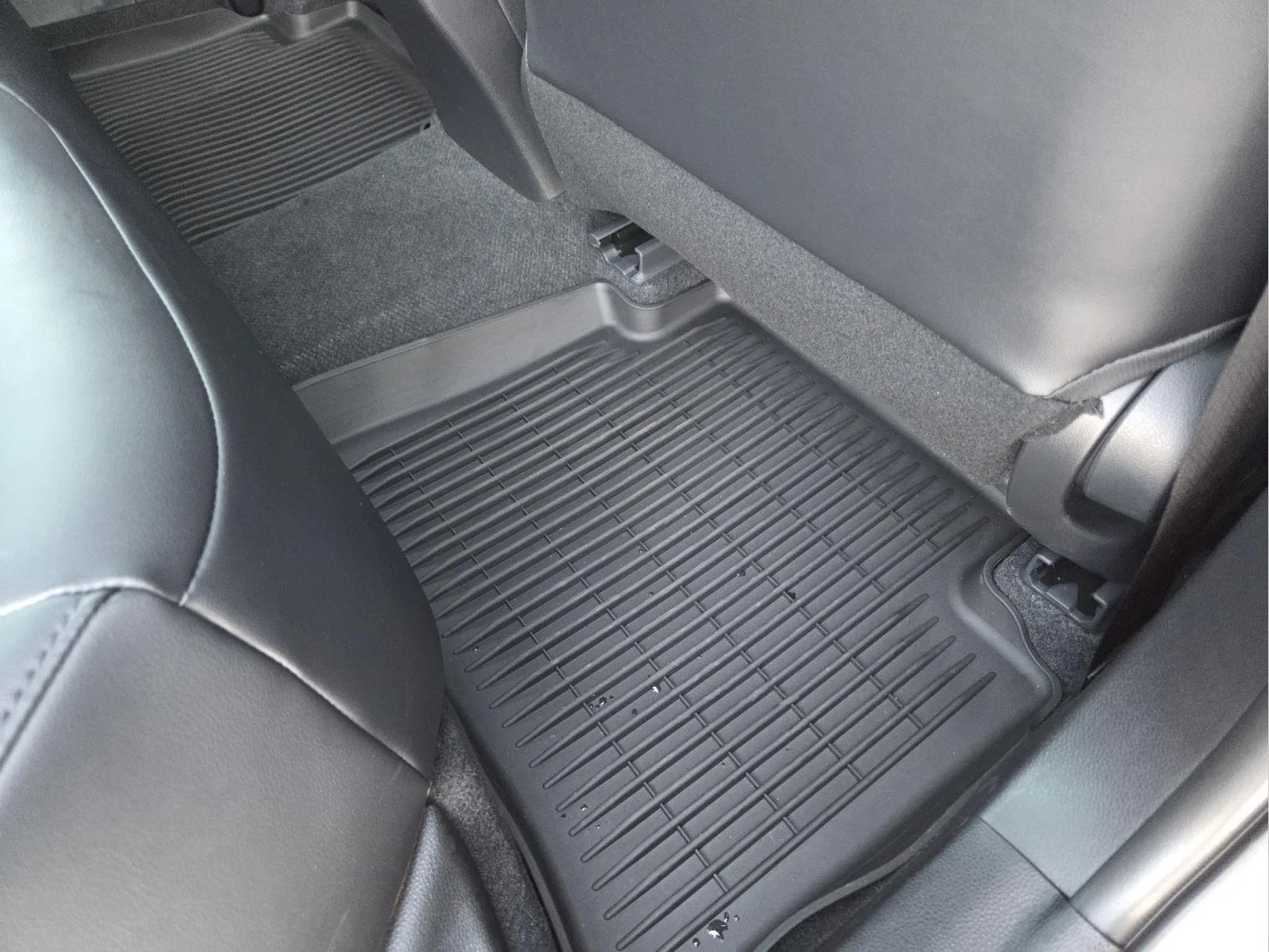2026 Toyota Corolla XSE - Photo 13