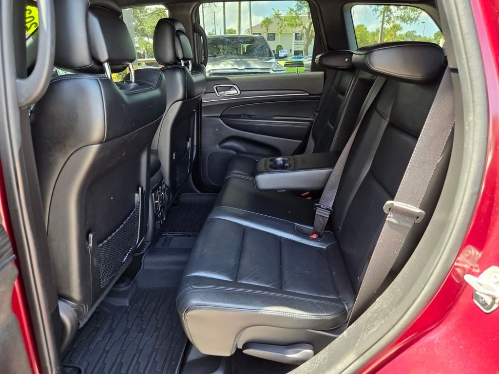 Used 2020 Red Jeep Limited image 15