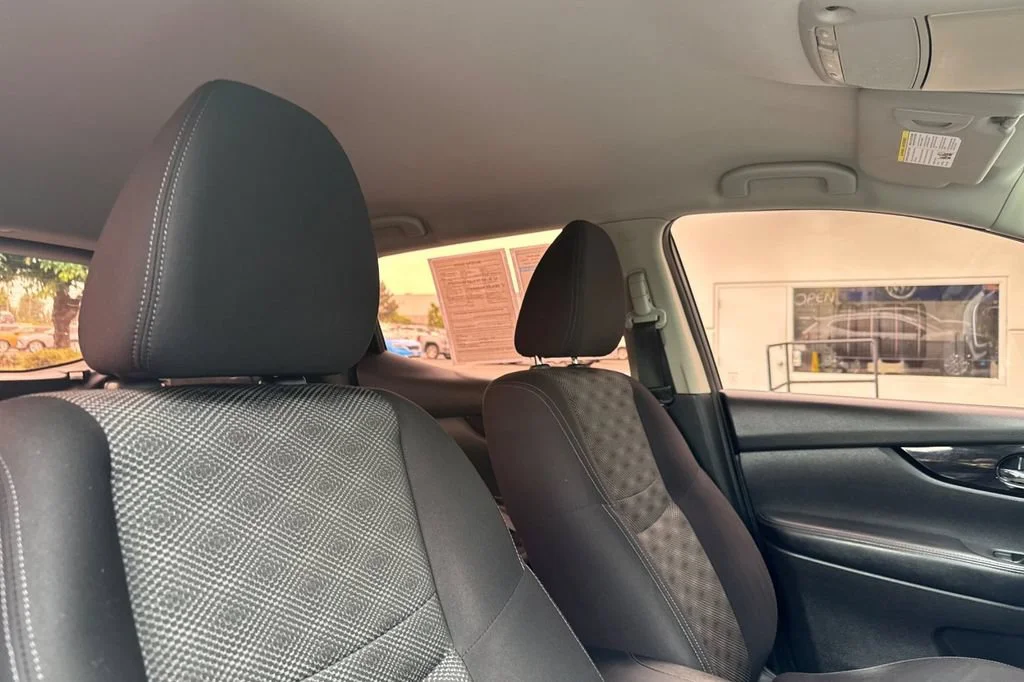 2020 Nissan Rogue Sport SV - Photo 17