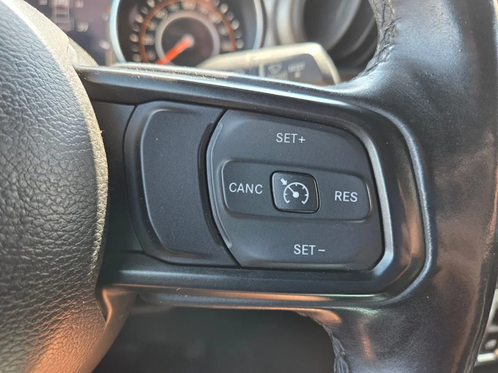 Used 2020 Gray Jeep Sport S image 14