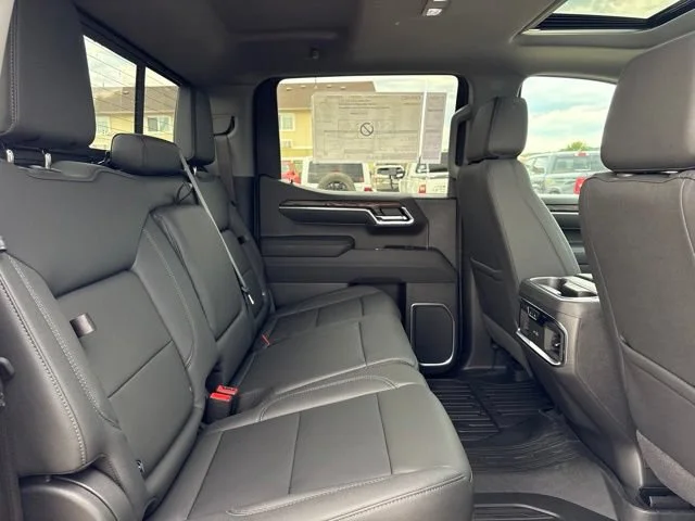 2026 GMC Sierra 1500 SLT - Photo 37