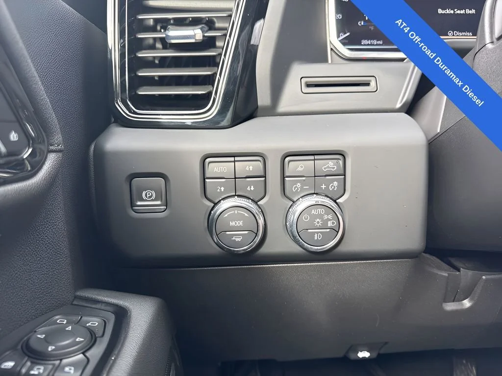 Used 2024 Summit White GMC AT4 image 28