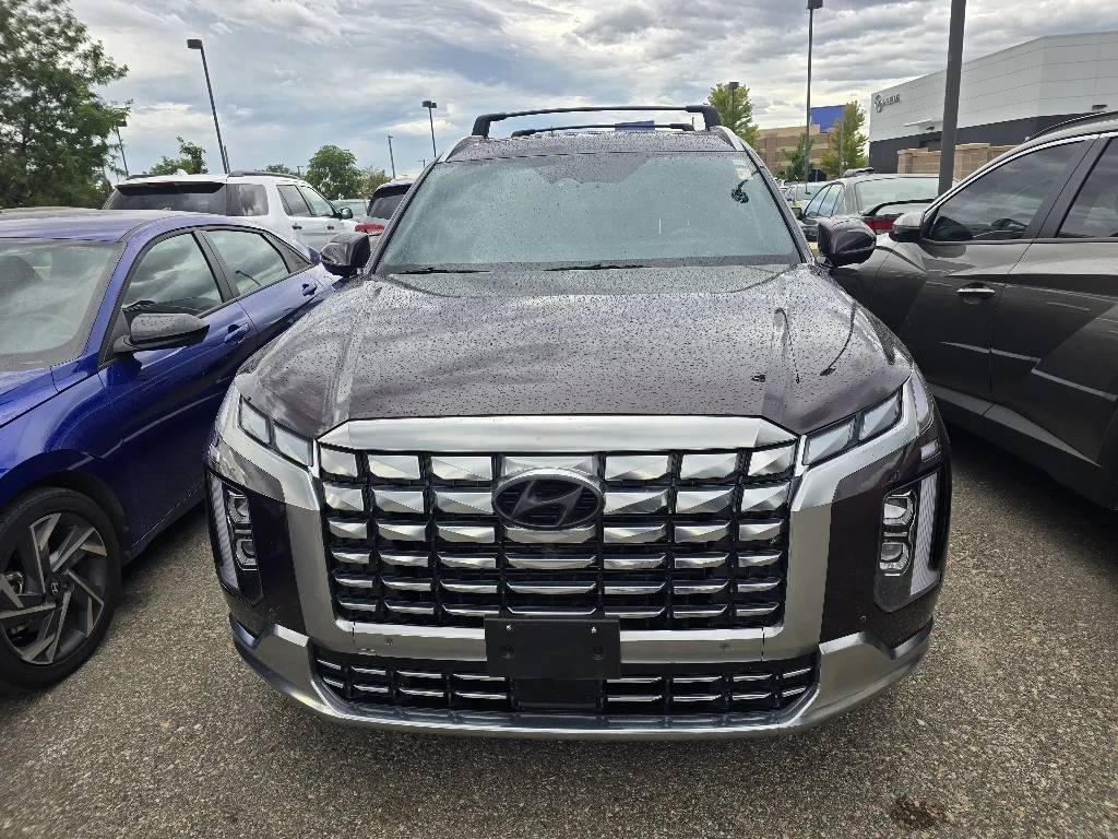 Used 2024 Sierra Burgundy Hyundai Calligraphy image 17