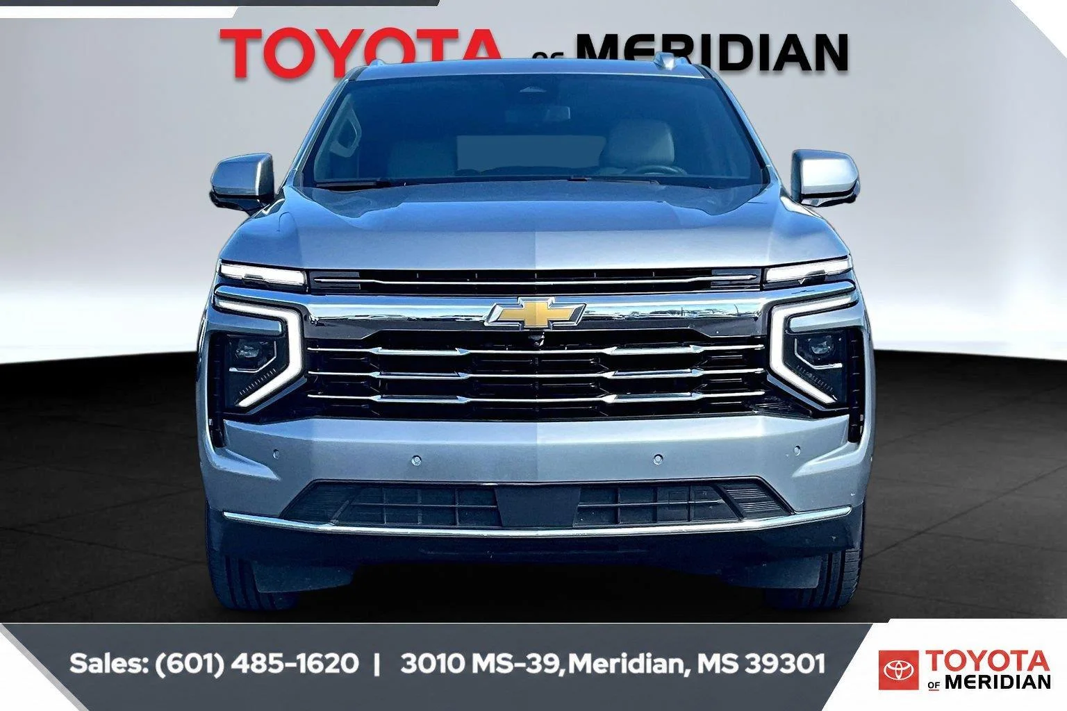 Used 2025 Sterling Gray Metallic Chevrolet LT image 3
