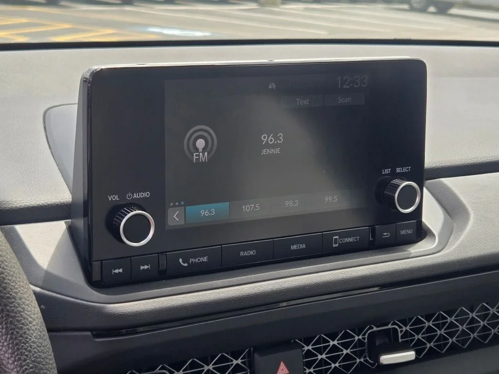 Used 2023  Honda EX image 22