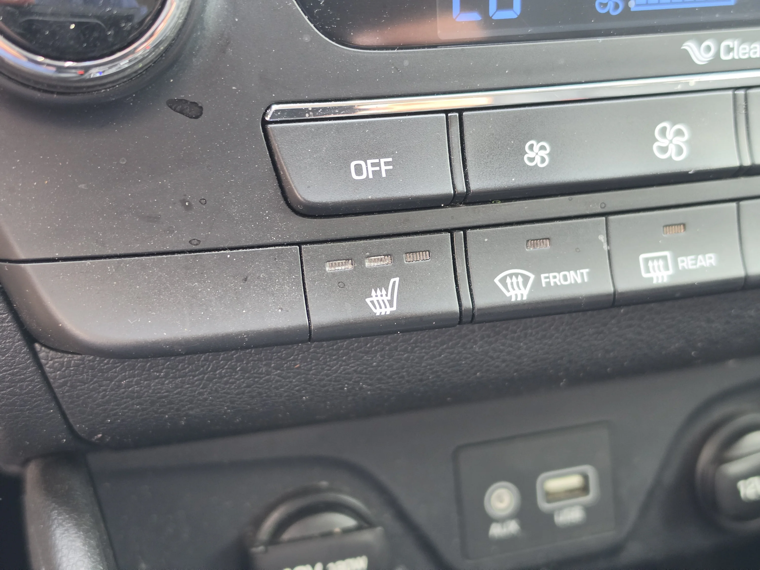 Used 2018 Black Noir Pearl Hyundai Value image 30