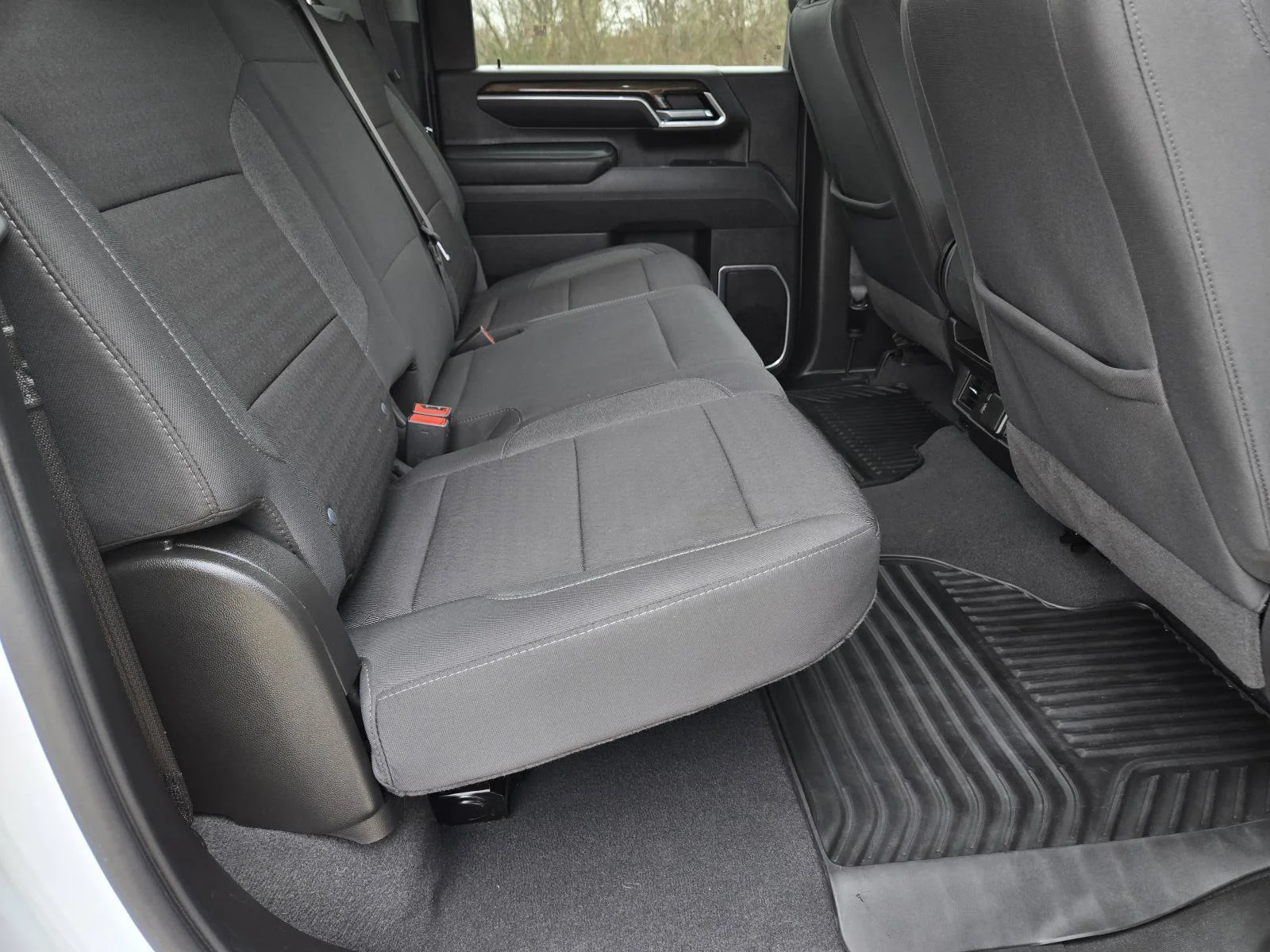 Used 2025 Summit White Chevrolet LT image 26