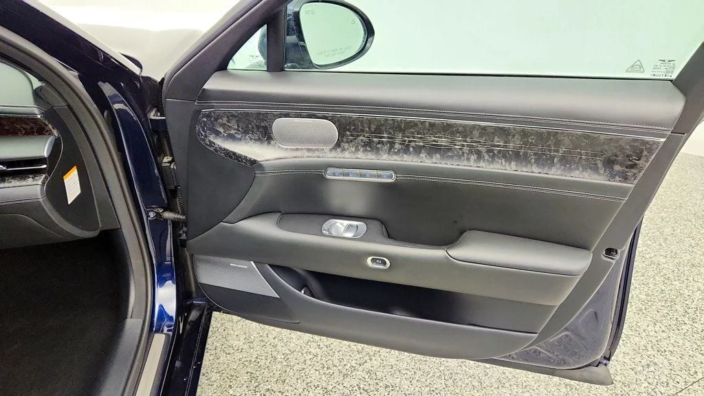 Used 2023 Capri Blue Genesis 3.5T e-SC AWD image 30