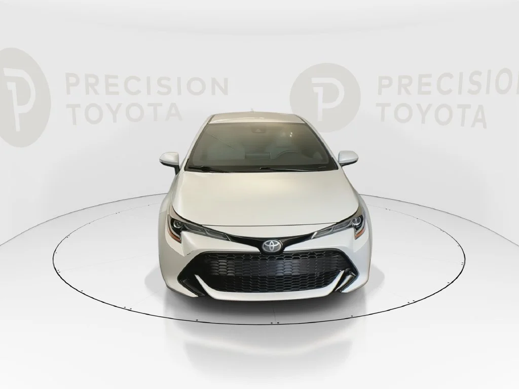 Used 2021 Wind Chill Pearl Toyota SE image 7