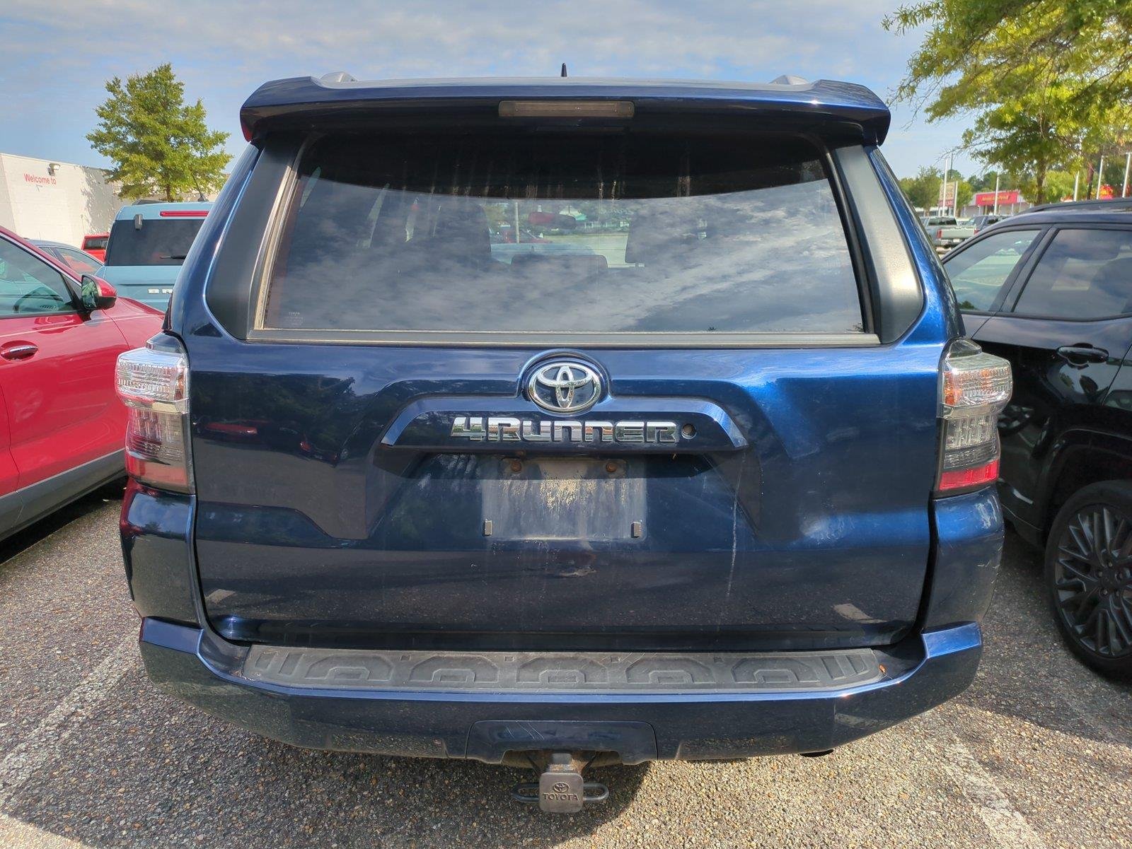 Used 2017  Toyota SR5 Premium image 4