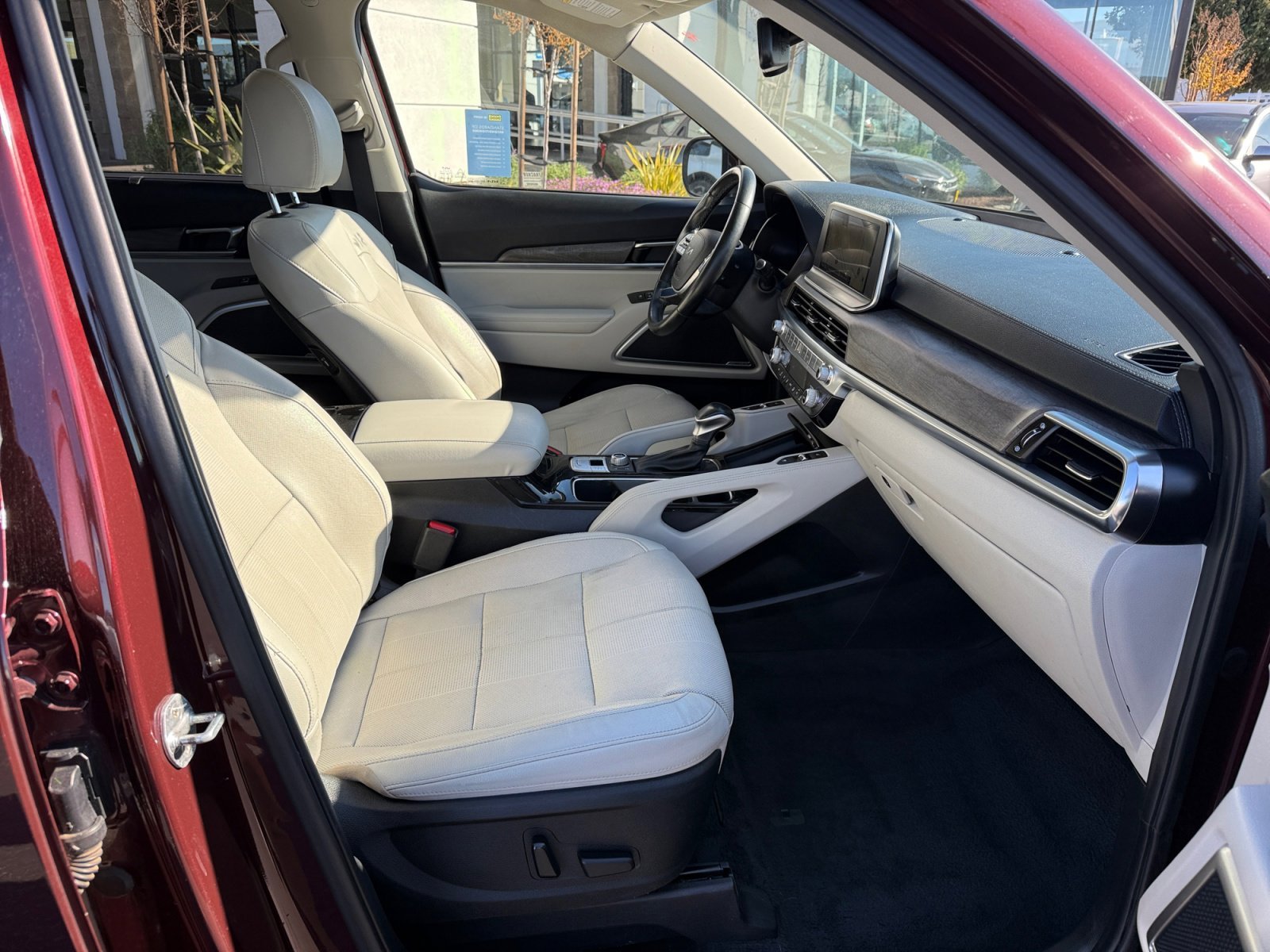 Used 2022 Sangria Kia EX image 20