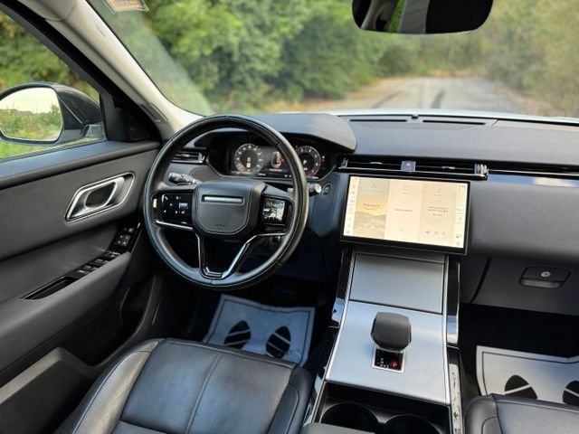 Used 2024 Fuji White Land Rover S image 28