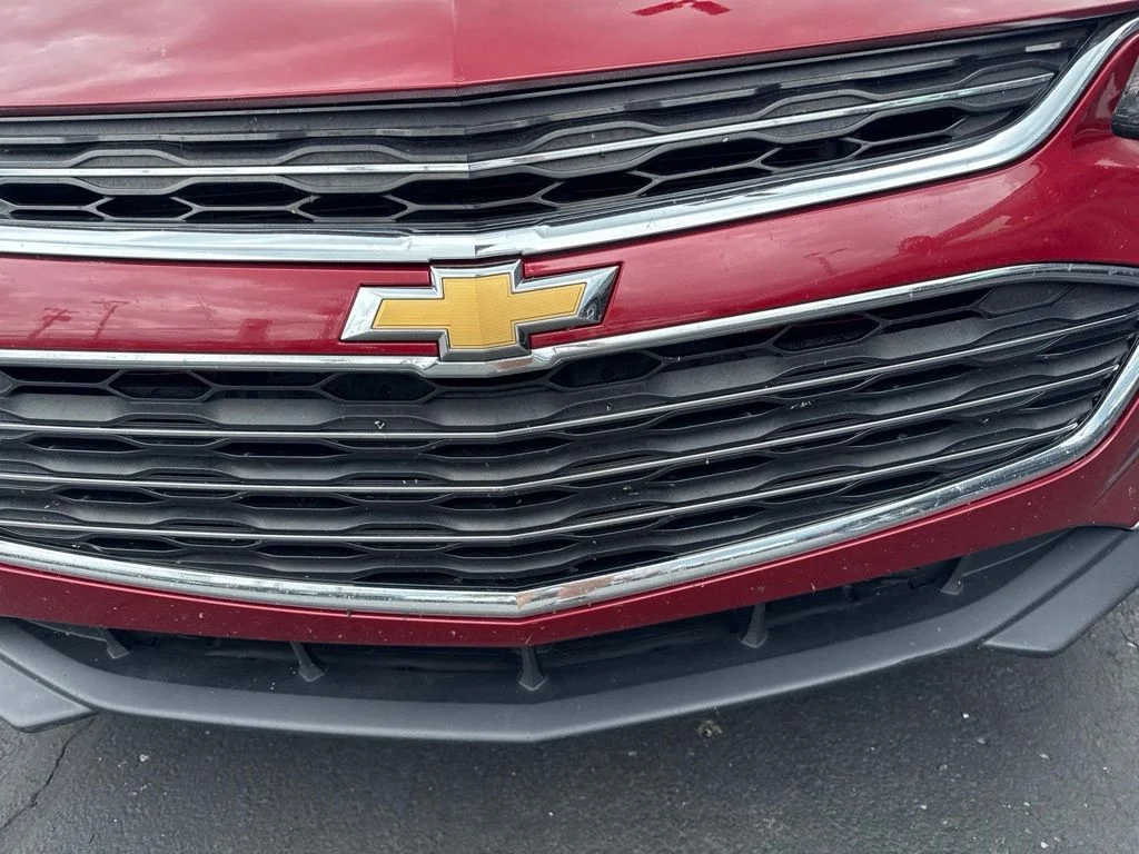 Used 2016 Red Chevrolet LT image 9