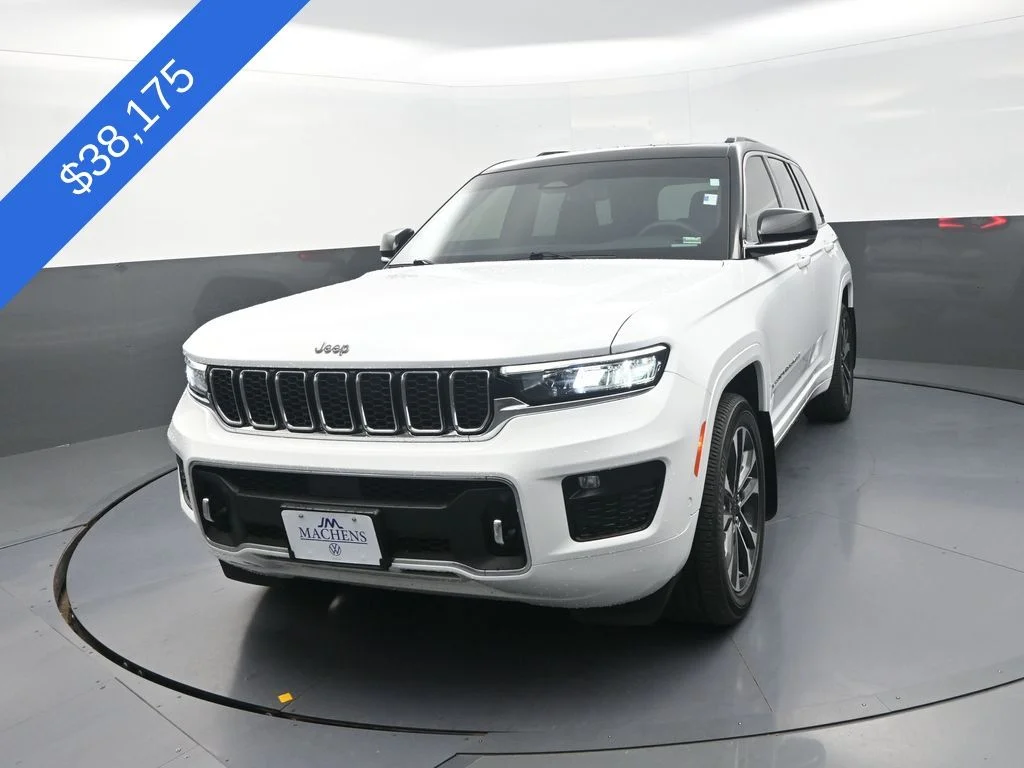 Used 2024 White Jeep Overland image 4