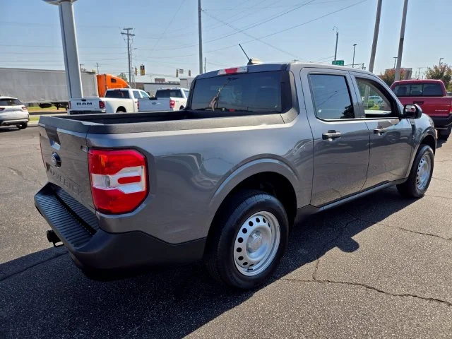 Used 2025 Gray Ford XL image 8