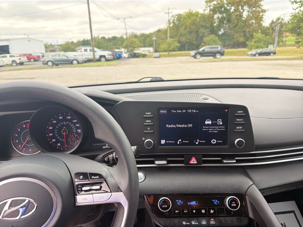 Used 2022 Gray Hyundai SEL image 21
