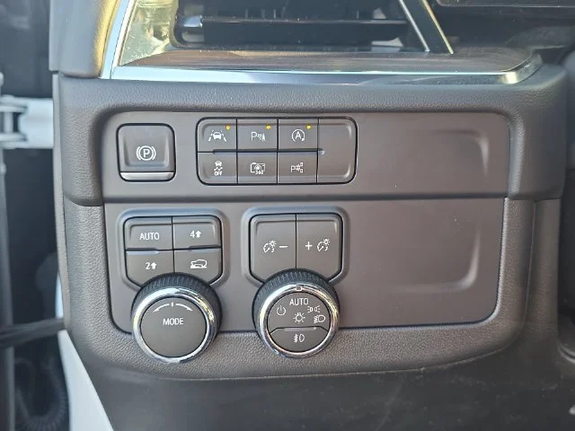 Used 2026 White Chevrolet LT image 28