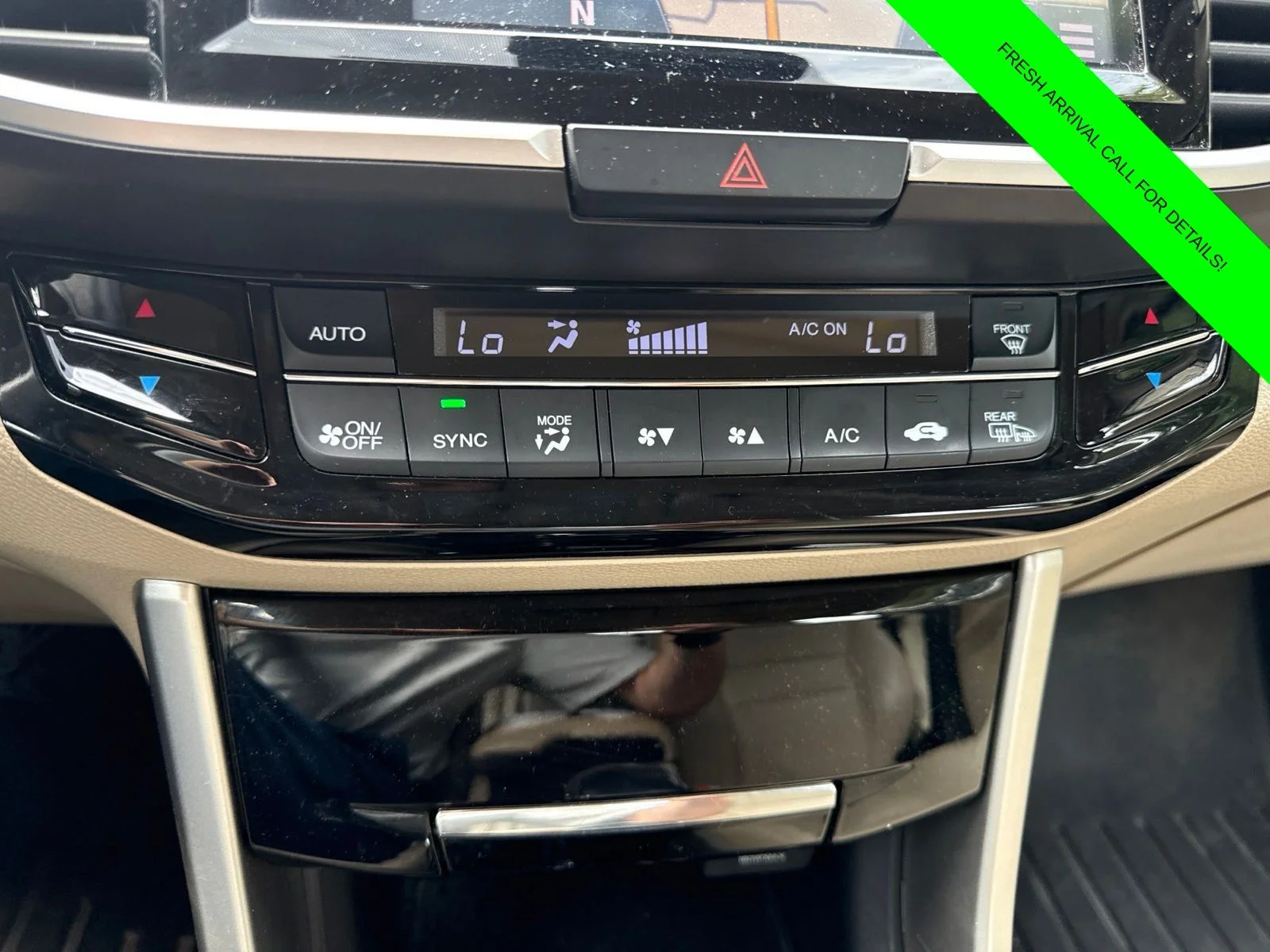 Used 2016 Basque Red Pearl II Honda Touring image 29