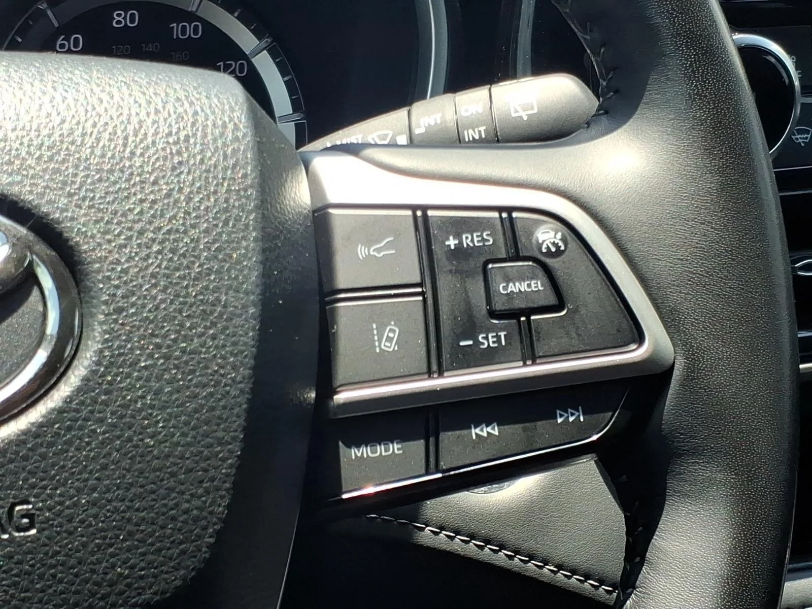 Used 2023 Magnetic Gray Metallic Toyota XLE image 30