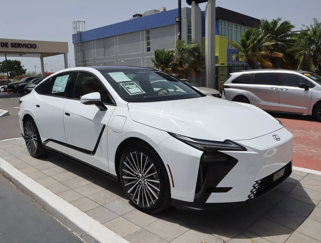 New 2026 White Lexus 350e Premium image 3