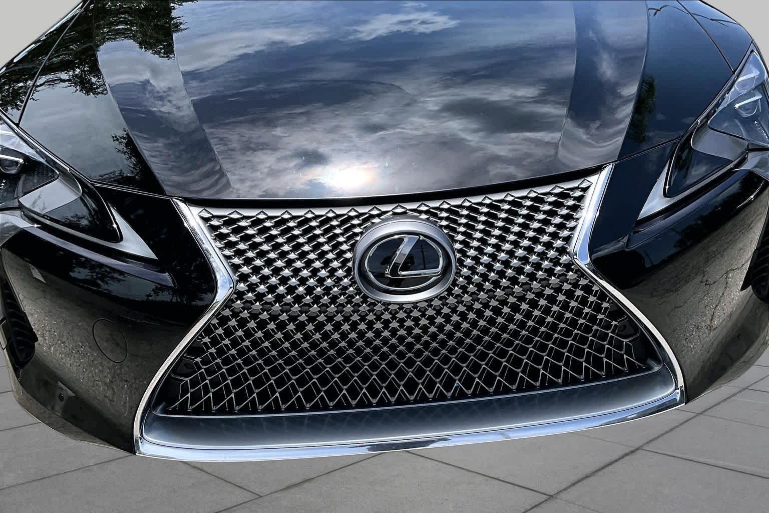 Used 2021 Obsidian Lexus  image 30