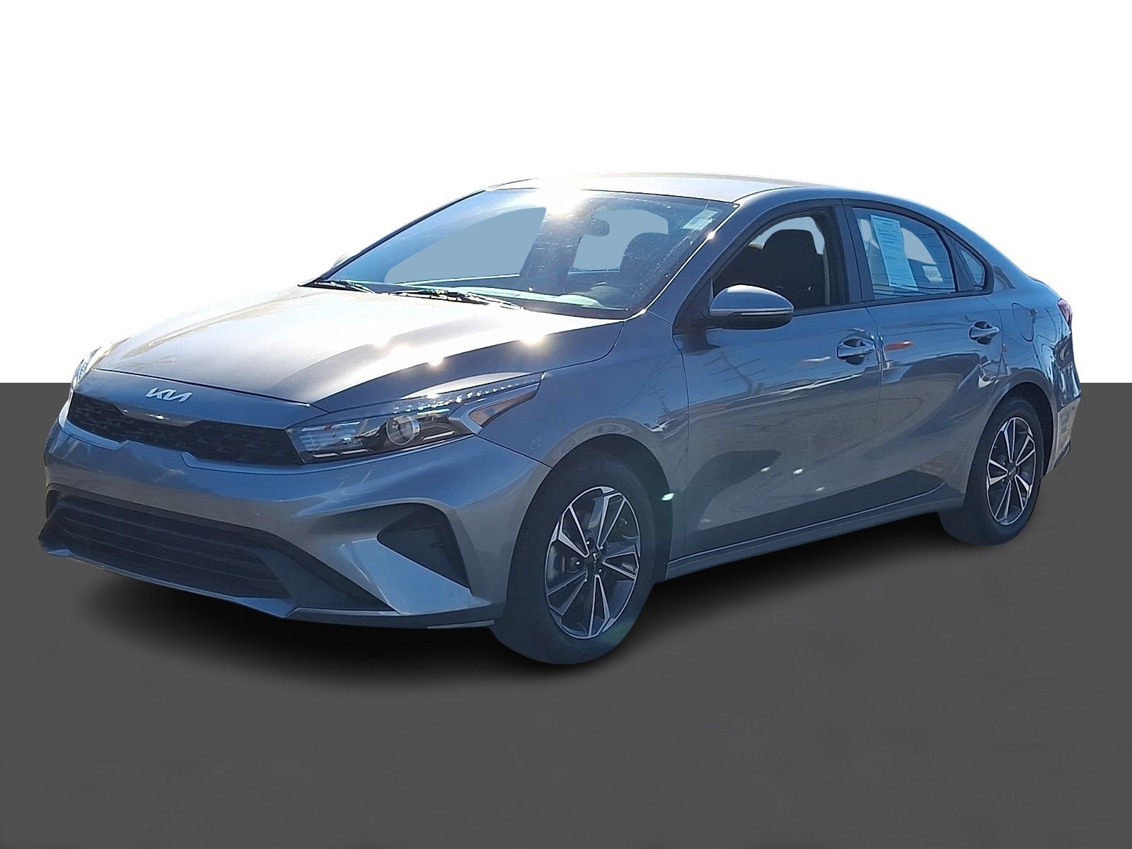 Used 2024 Steel Gray Kia LXS image 3