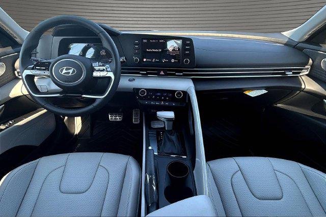 New 2026 Gray Hyundai SEL Sport Plus image 5