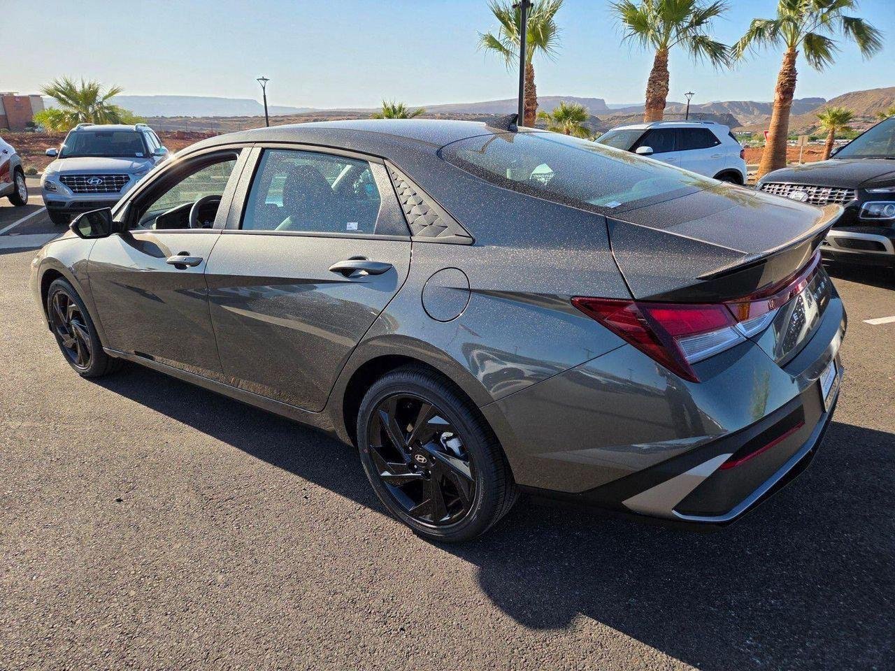New 2026 Gray Hyundai SEL Sport image 4
