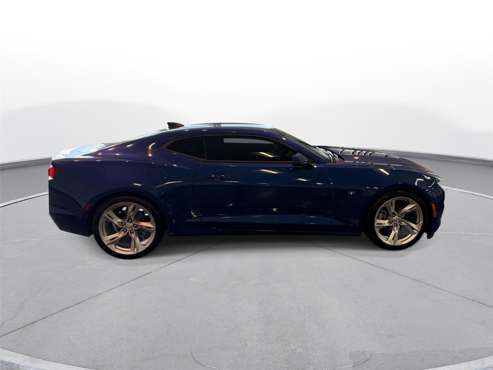Used 2021 Riverside Blue Metallic Chevrolet 1LS image 19