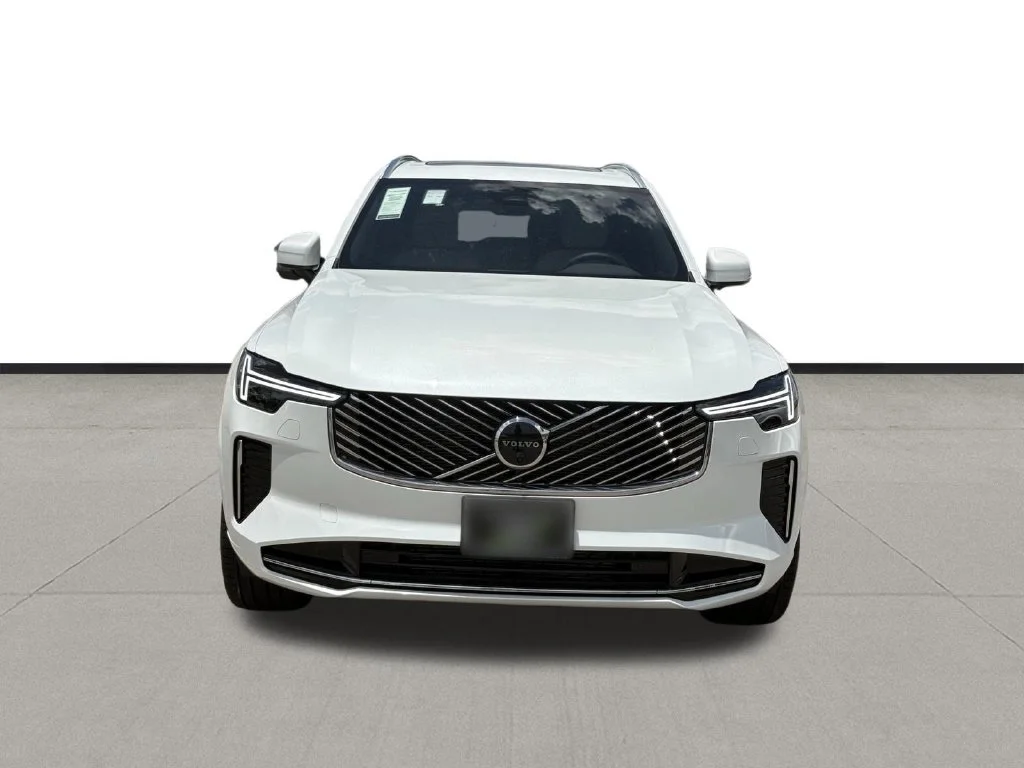 2026 Volvo XC90 Plus - Photo 2
