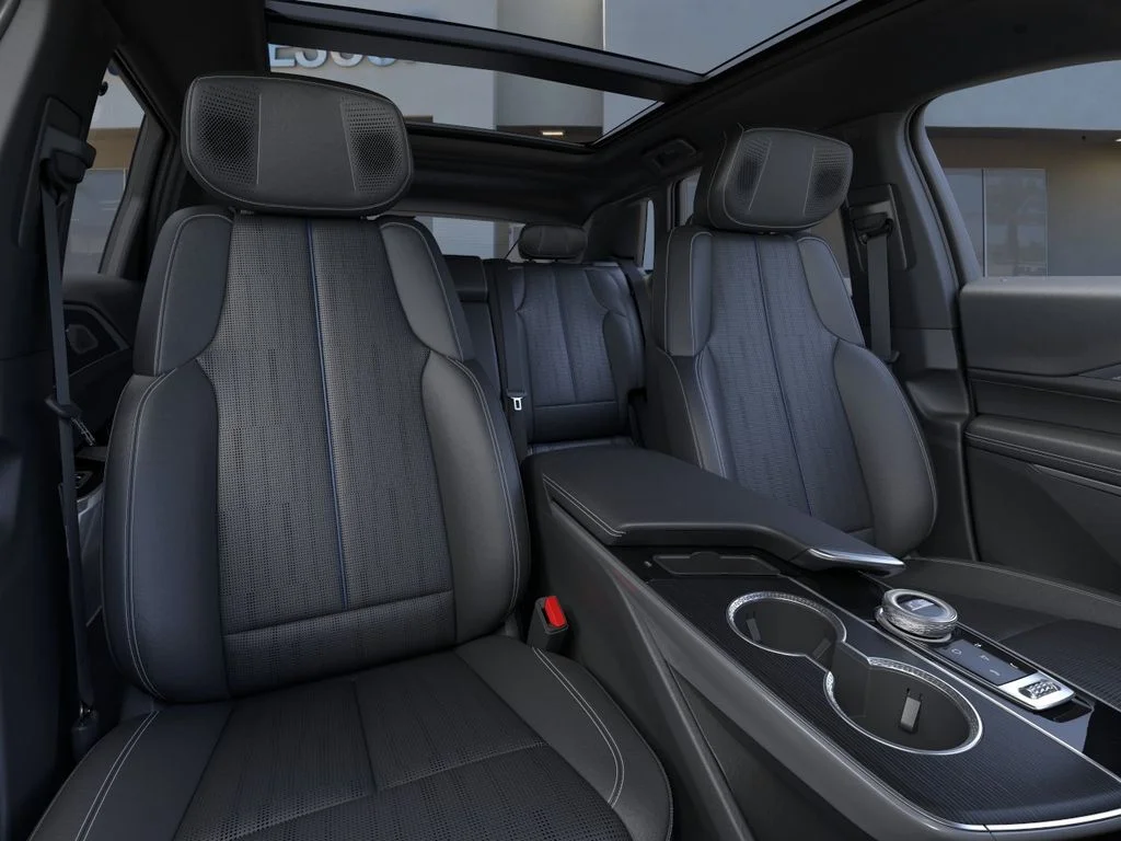 2026 Cadillac LYRIQ Signature Sport - Photo 16
