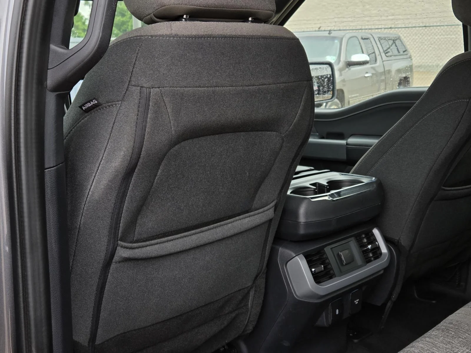 Used 2024 Oxford White Ford XLT image 35