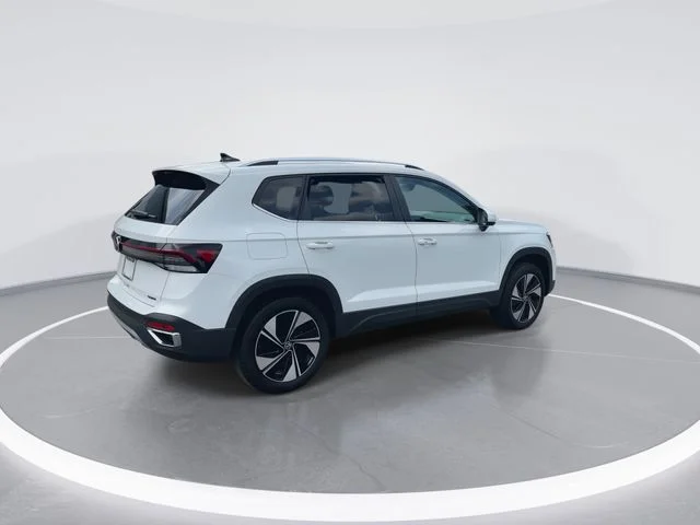 Used 2025  Volkswagen 1.5T SE image 8