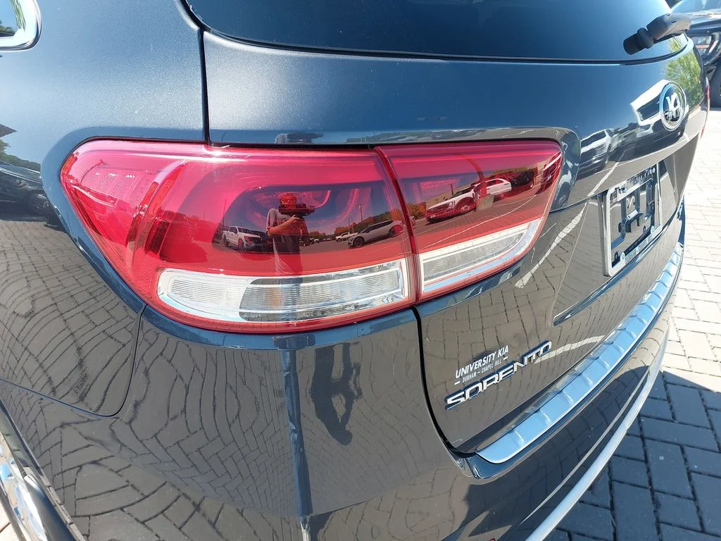 Used 2017 Gray Kia SX Limited image 33
