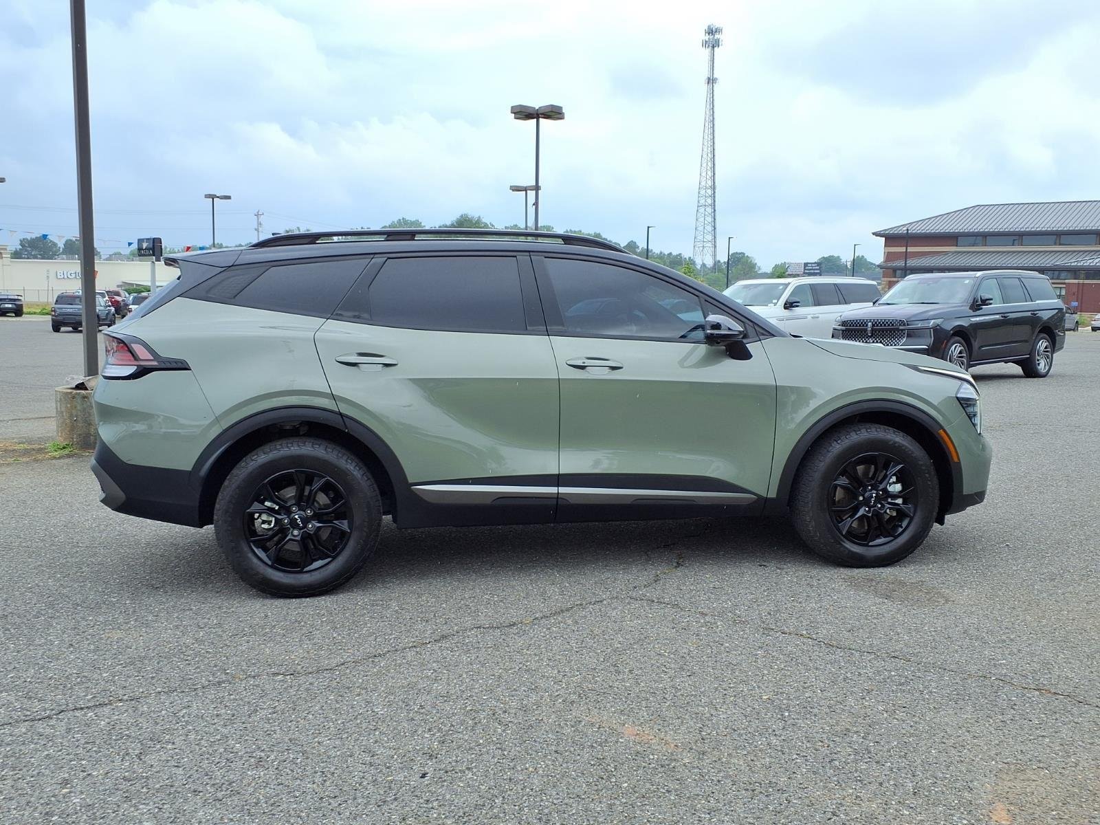 Used 2024 Jungle Green/Ebony Black Roof Kia X-Pro Prestige image 12