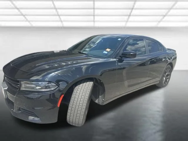 Used 2020 Black Dodge SXT RWD image 1