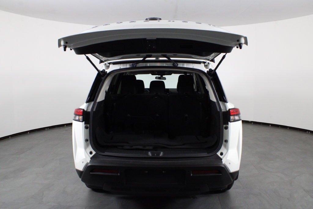 2024 Nissan Pathfinder S - Photo 16
