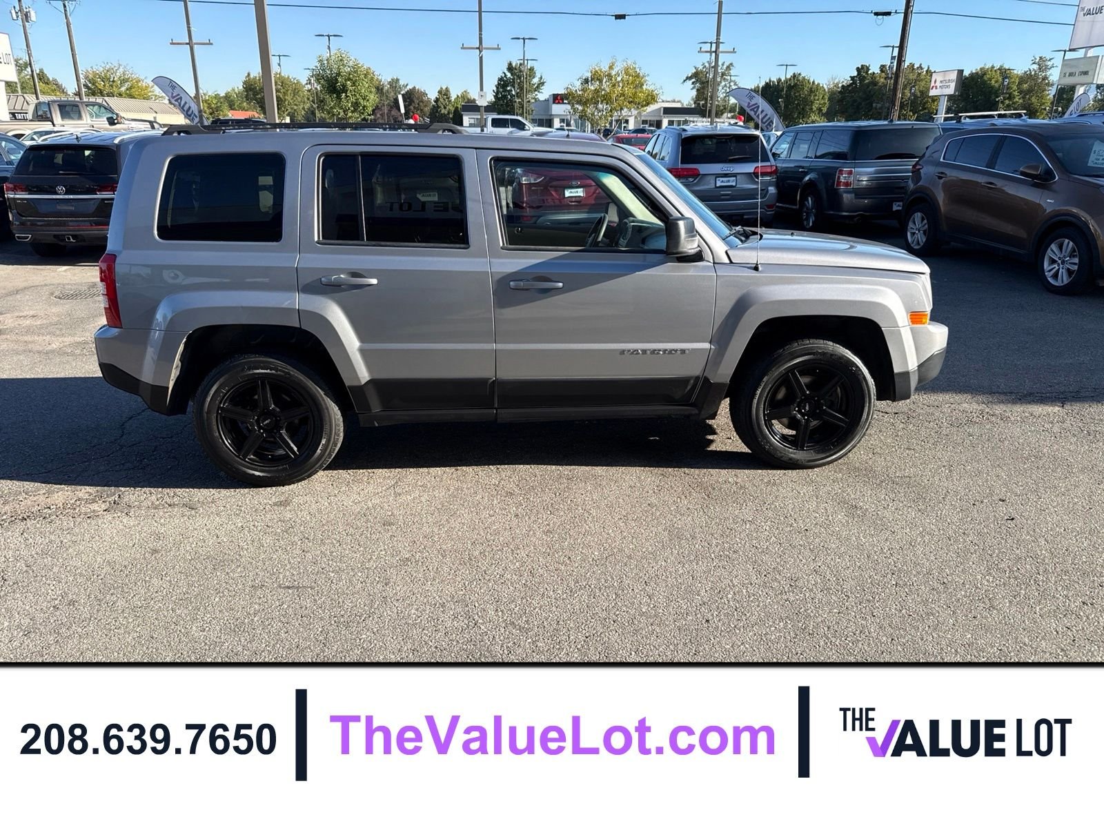 Used 2016 Silver Jeep Sport image 3