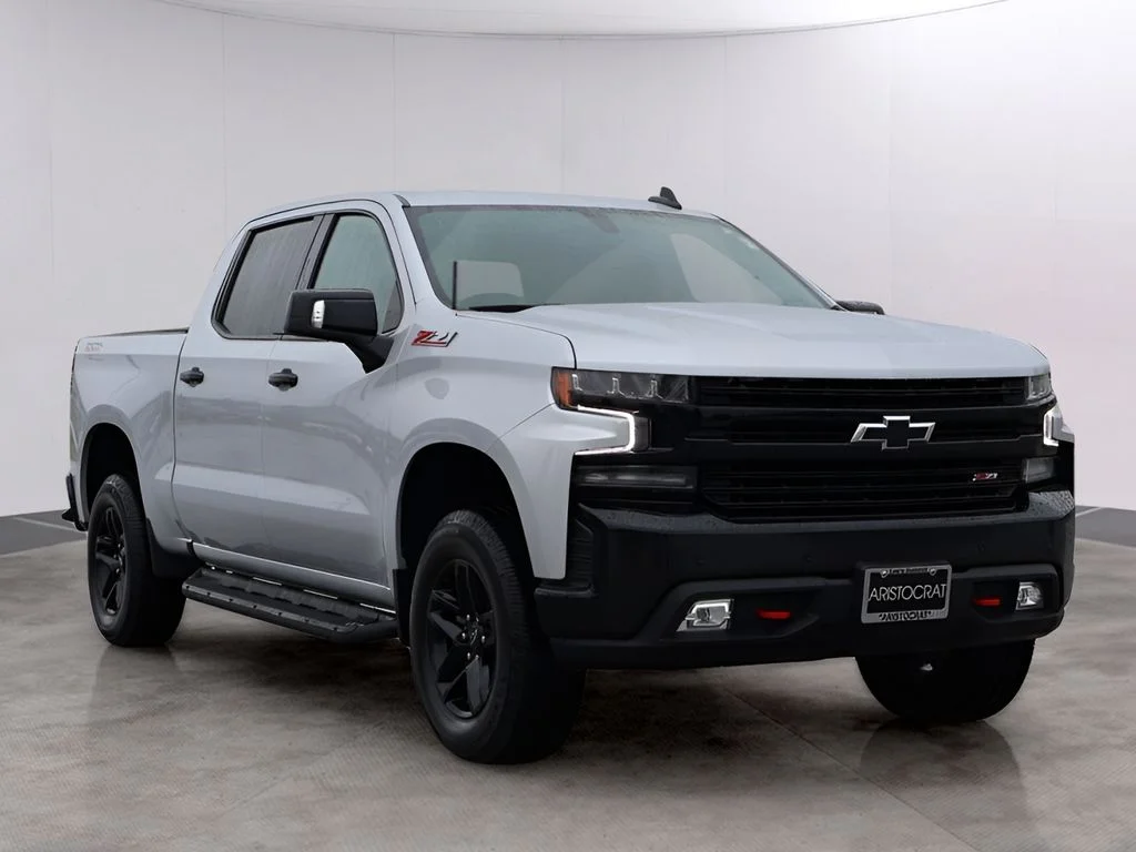 Used 2021 Silver Chevrolet LT Trail Boss image 3