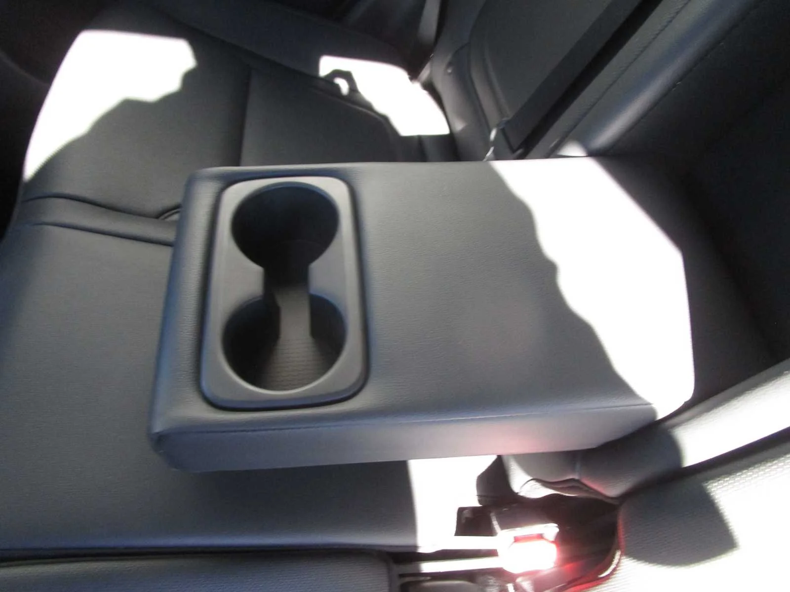 Used 2025 Serenity White Pearl Hyundai SEL Convenience image 9