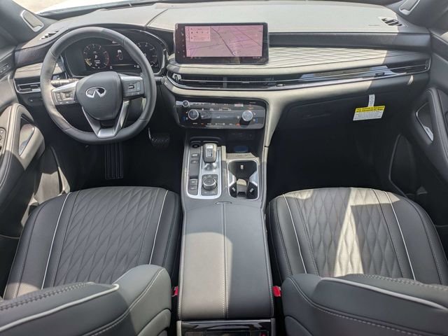 New 2027 2T RAD WHT INFINITI Autograph AWD image 16